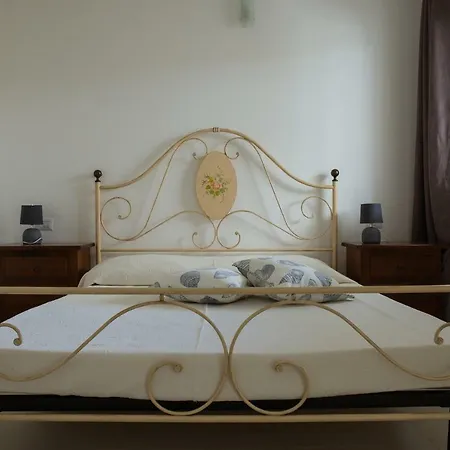 Apartment Ampio Bilocale Cormorani 5 *